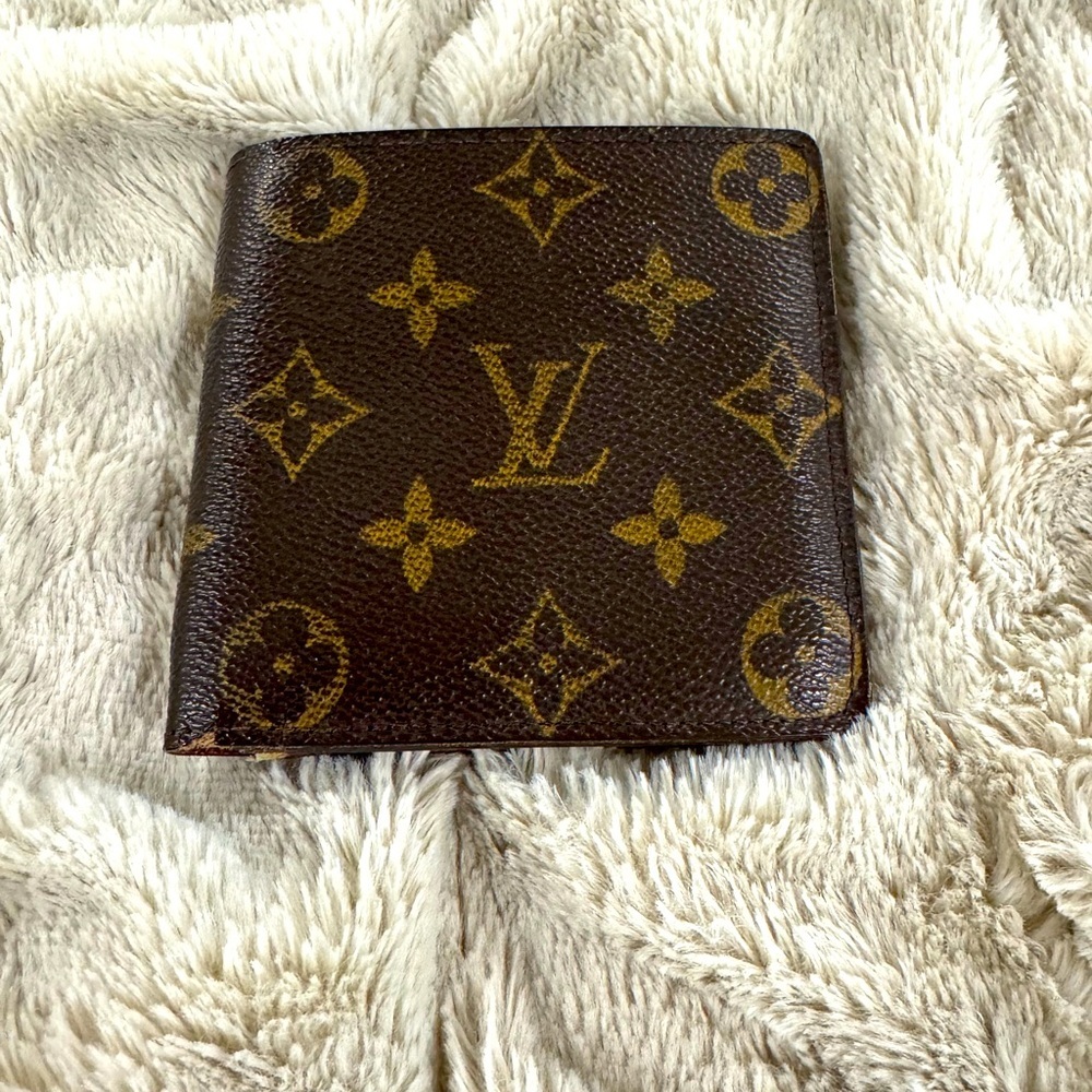 Louis Vuitton Monogram Men’s Wallet authentic - Picture 1 of 10